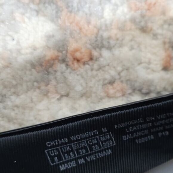 Rockport Total Motion Leah Pump - Size 8 - Picture 9 of 11